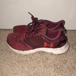 Women’s Under Armour Shoes!!